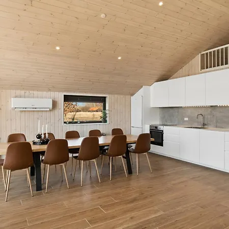 Modern With For 10 People *