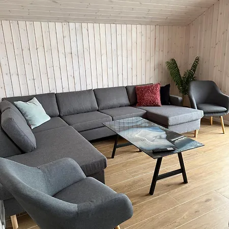 Holiday home Modern With For 10 People *