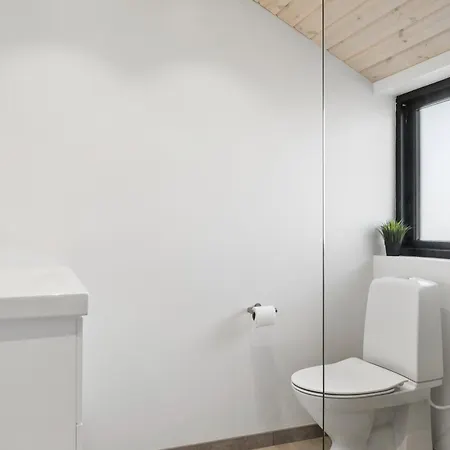 Modern With For 10 People *