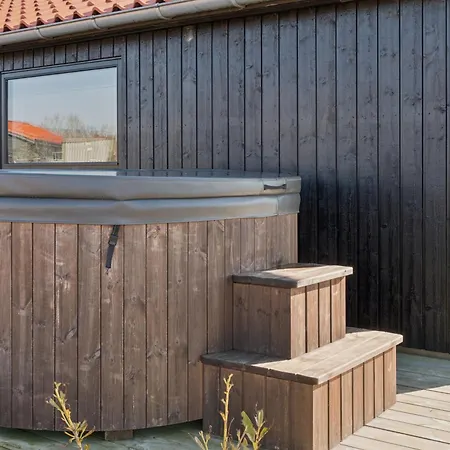 Holiday home Modern With For 10 People